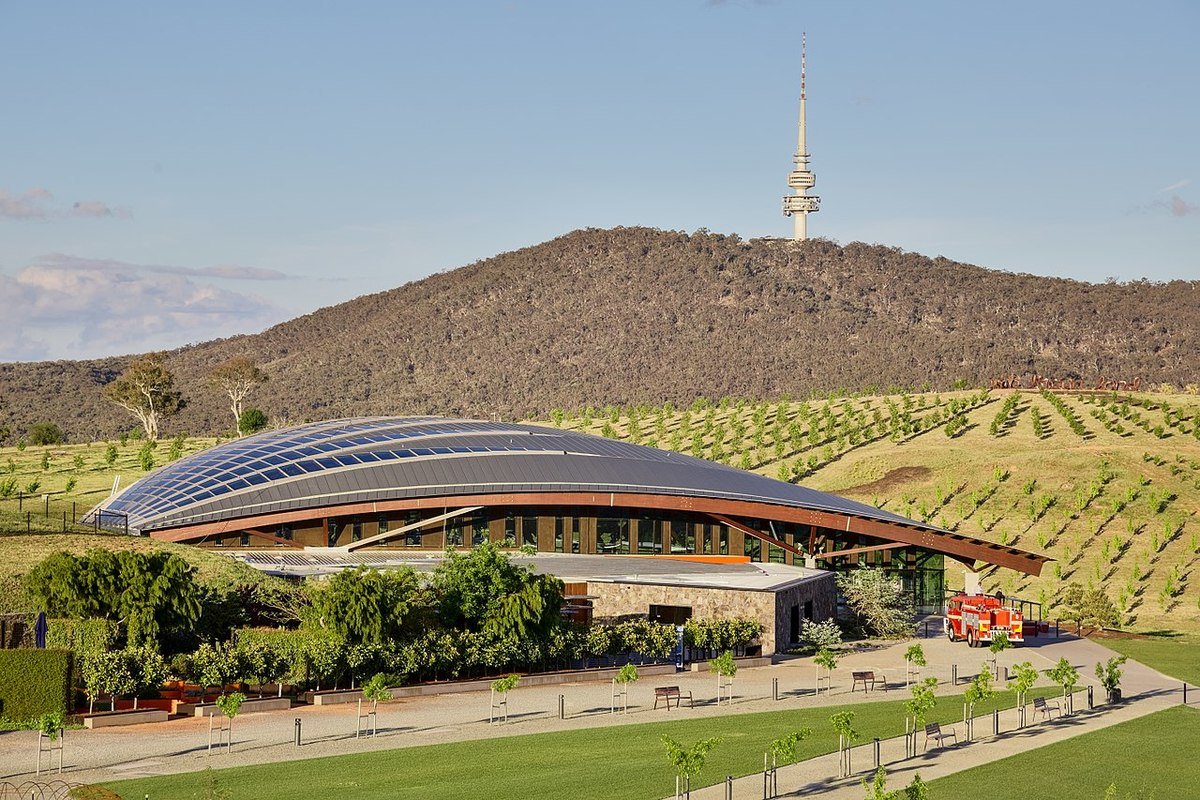 1280px-Canberra_National_Arboretum_with_Telstra_Tower_2-_Canberra_ACT